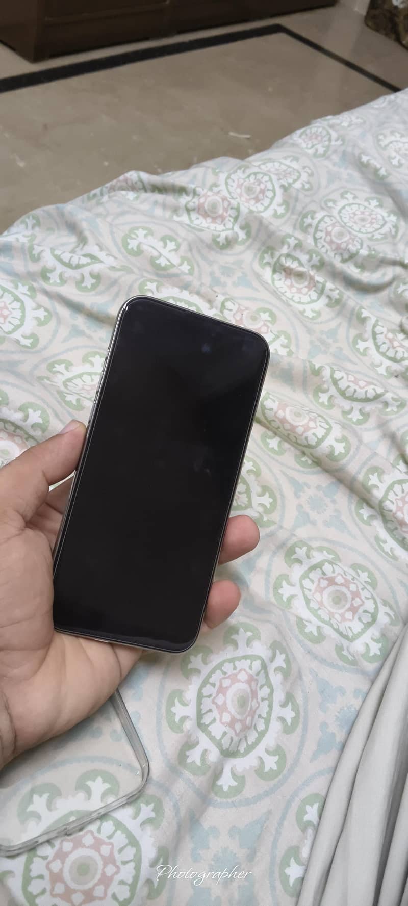 Apple iPhone 15 Pro Max 1
