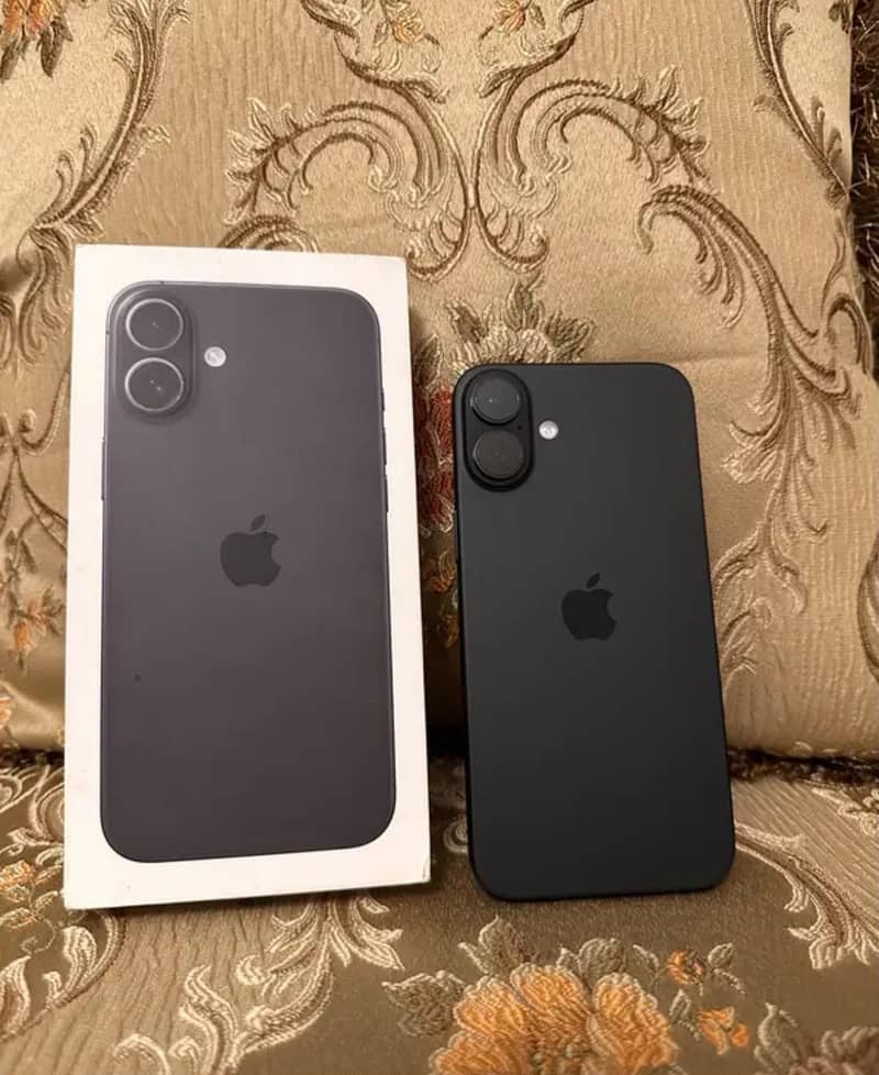 Apple iPhone 16 0