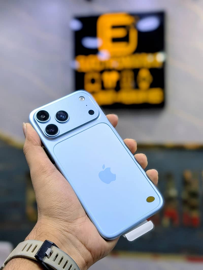 Apple iPhone 18 Pro Max 0