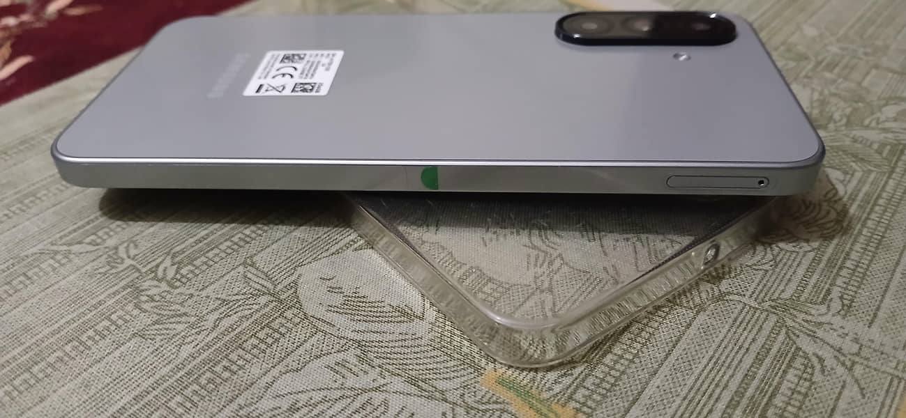 Samsung Mobile A17 4