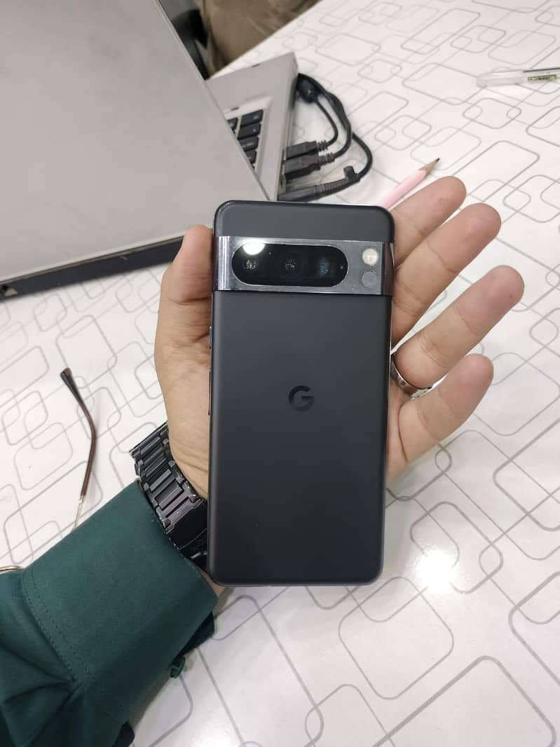 Google Pixel 8 Pro 2