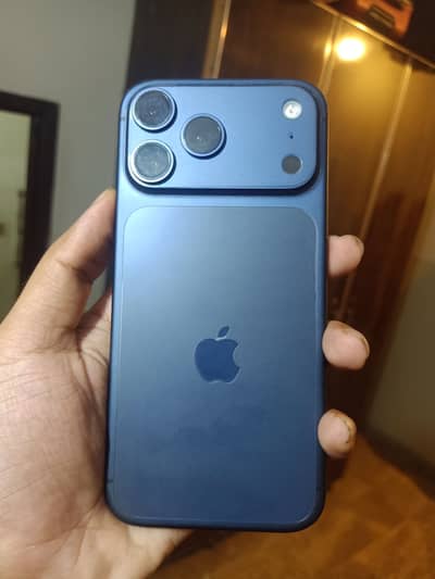17 pro max blue
