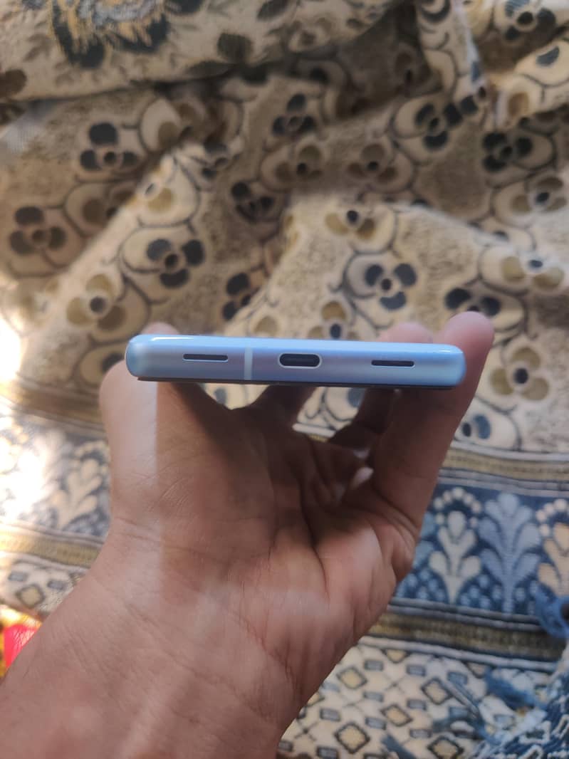 Google Pixel 7a 1