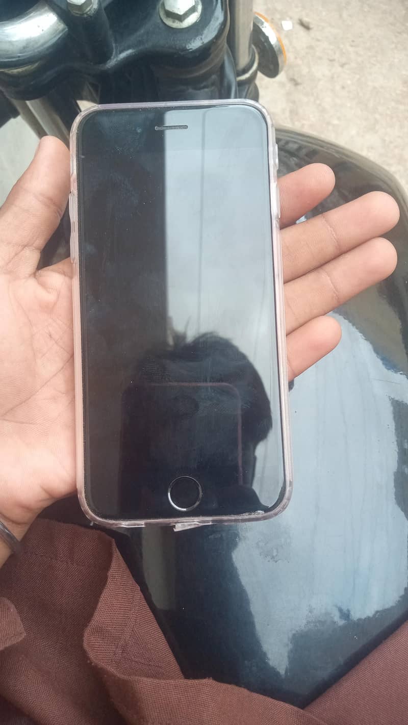 Apple iPhone 6S 1