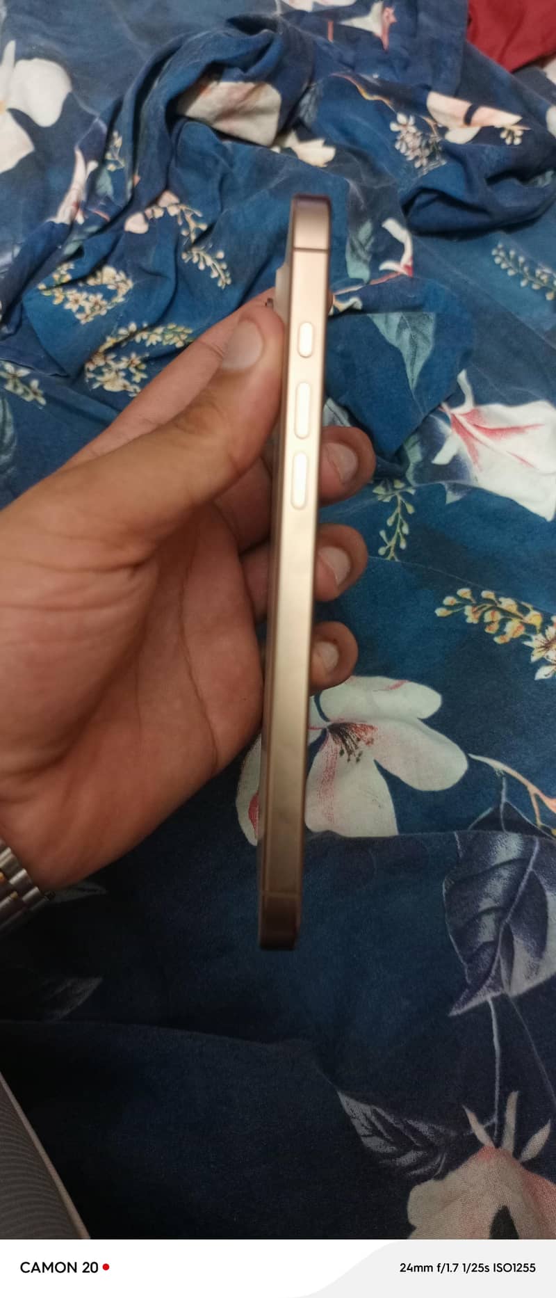 Apple iPhone 16 Pro Max jv 3