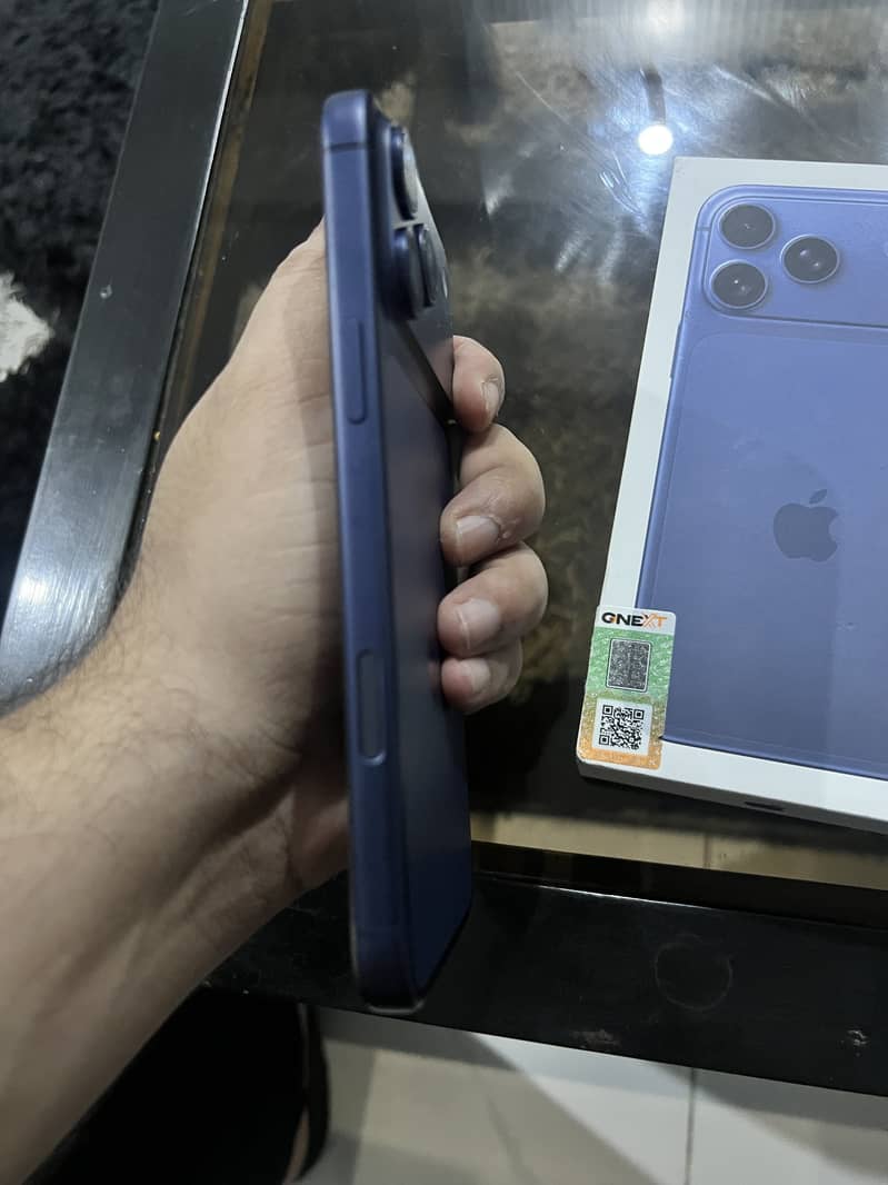 Apple iPhone 17 Pro Max 1