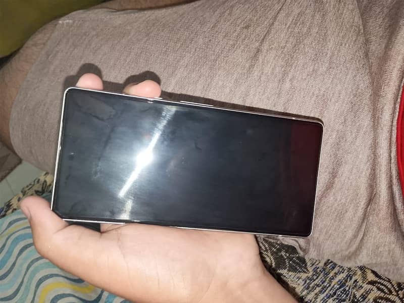 Google Pixel 7 4