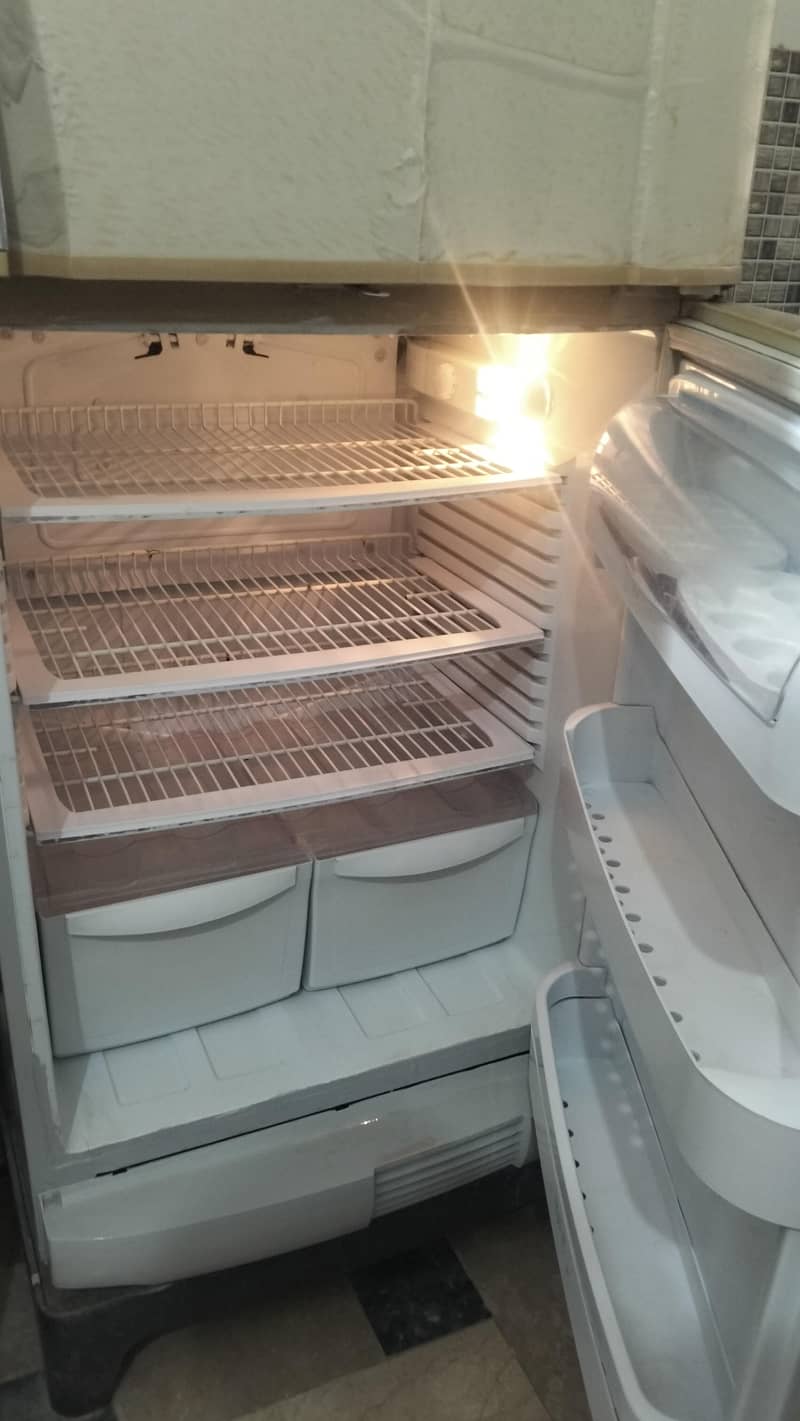 PEL Refrigerator 2