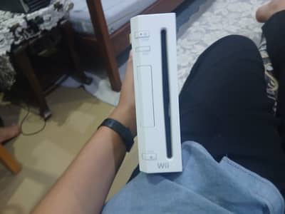 Nintendo wii 9 / 10 condition no game and jailbreak
