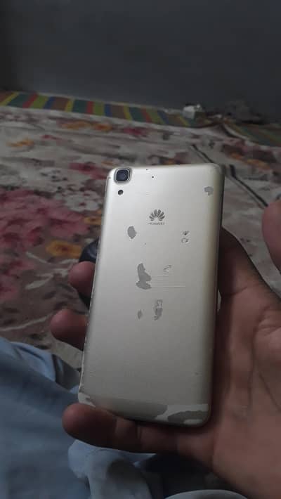 Huawei Y6