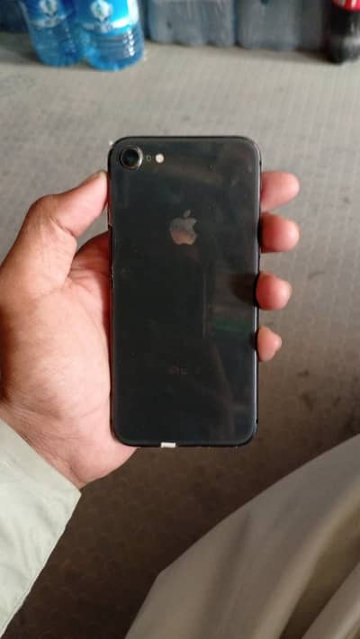 Apple iPhone 8