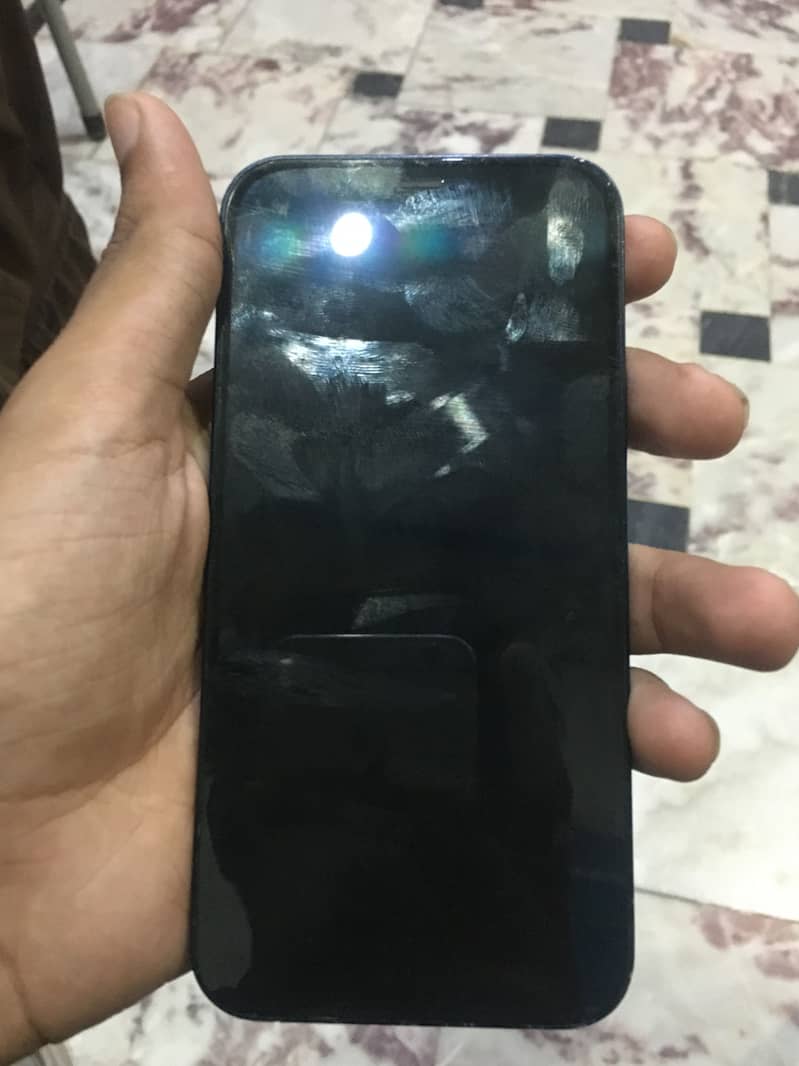 Apple iPhone 12 1