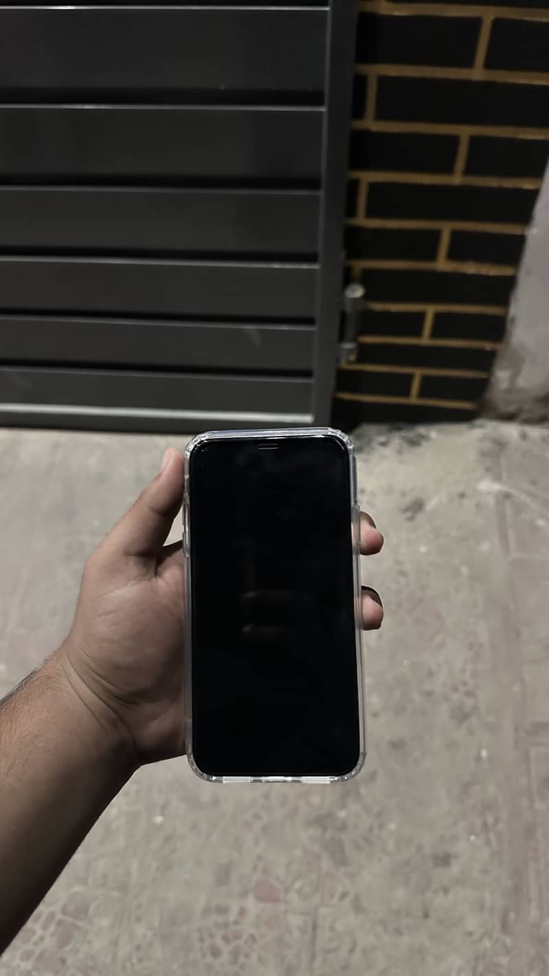 Apple iPhone 11 1