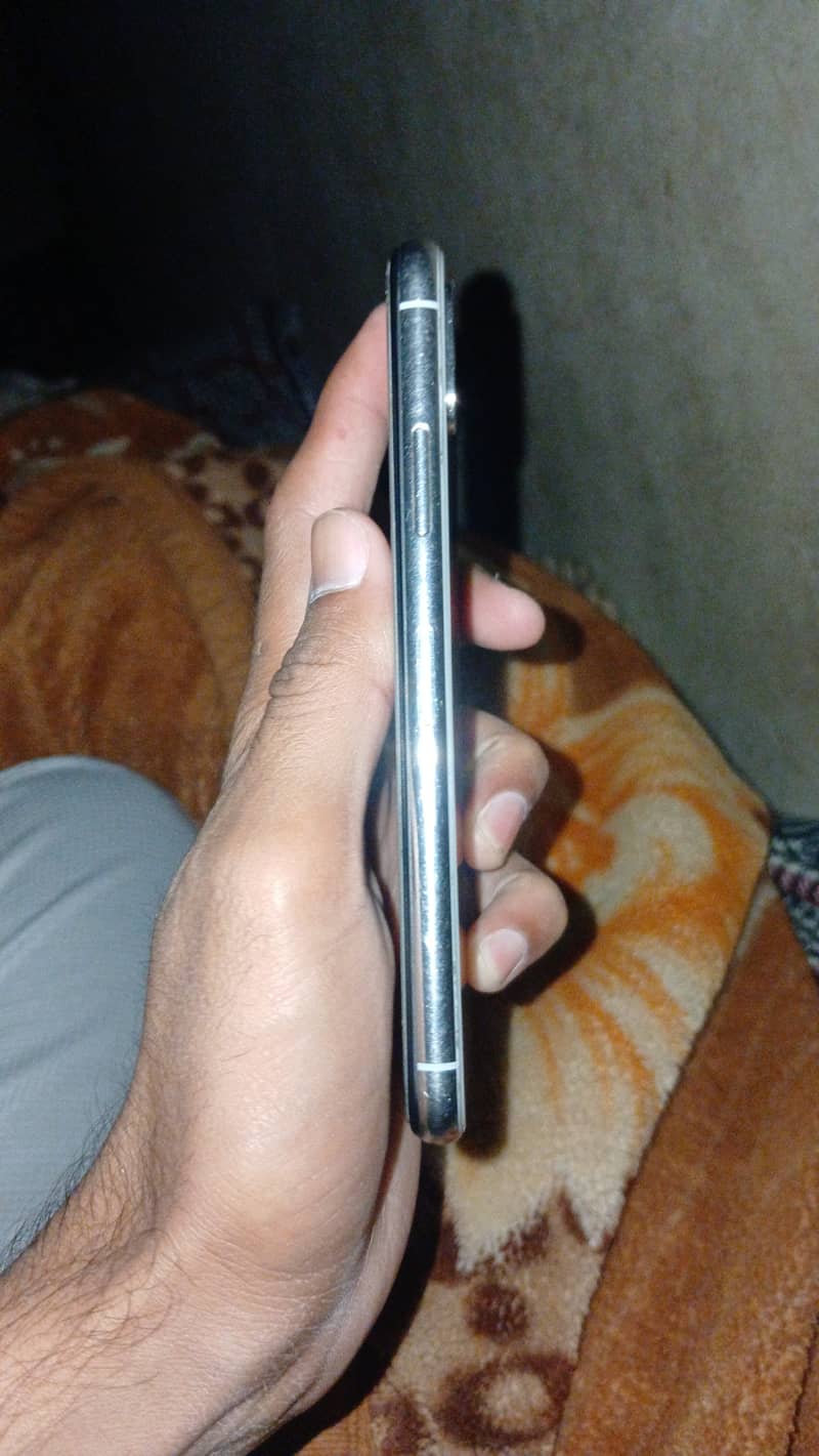 Apple iPhone XS 2