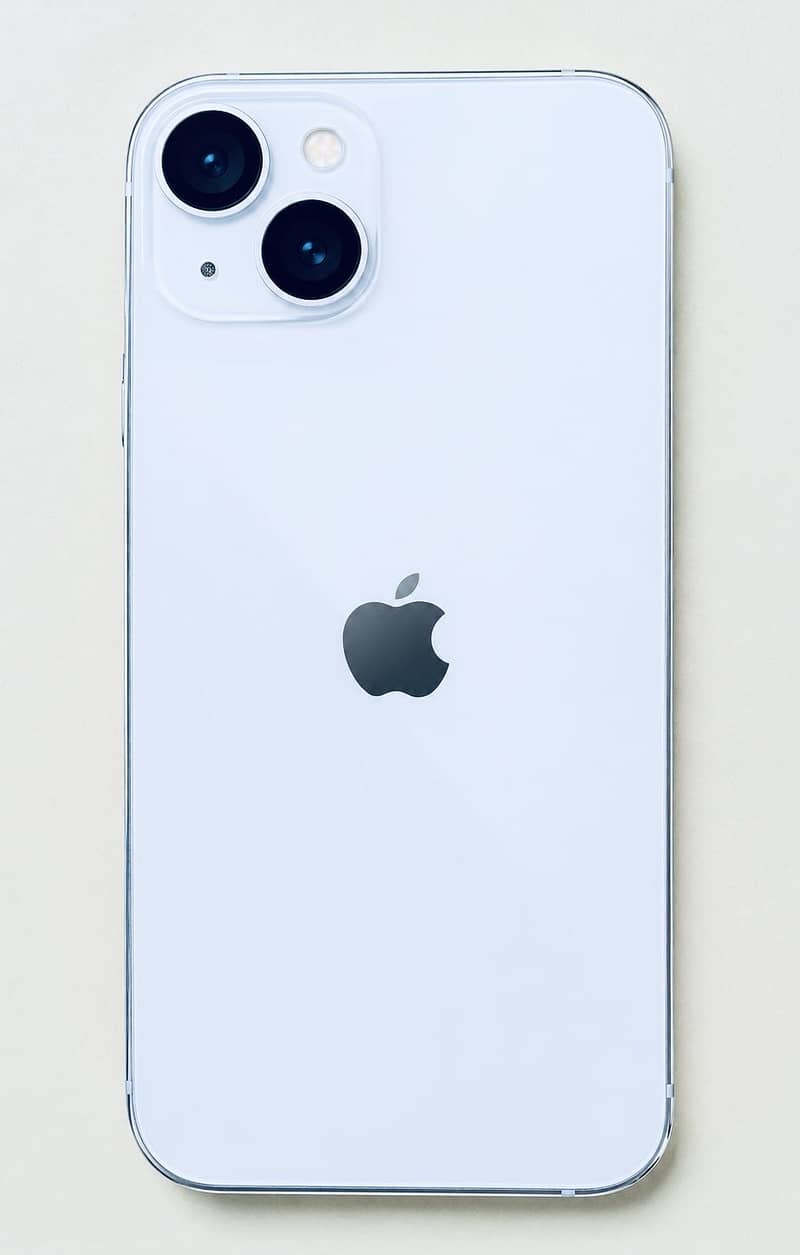 Apple iPhone 13 4