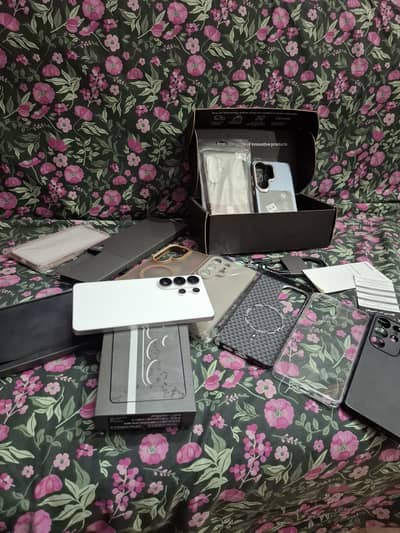 Samsung S26 Ultra Officially PTA 256Gb Within Warranty Complete box.