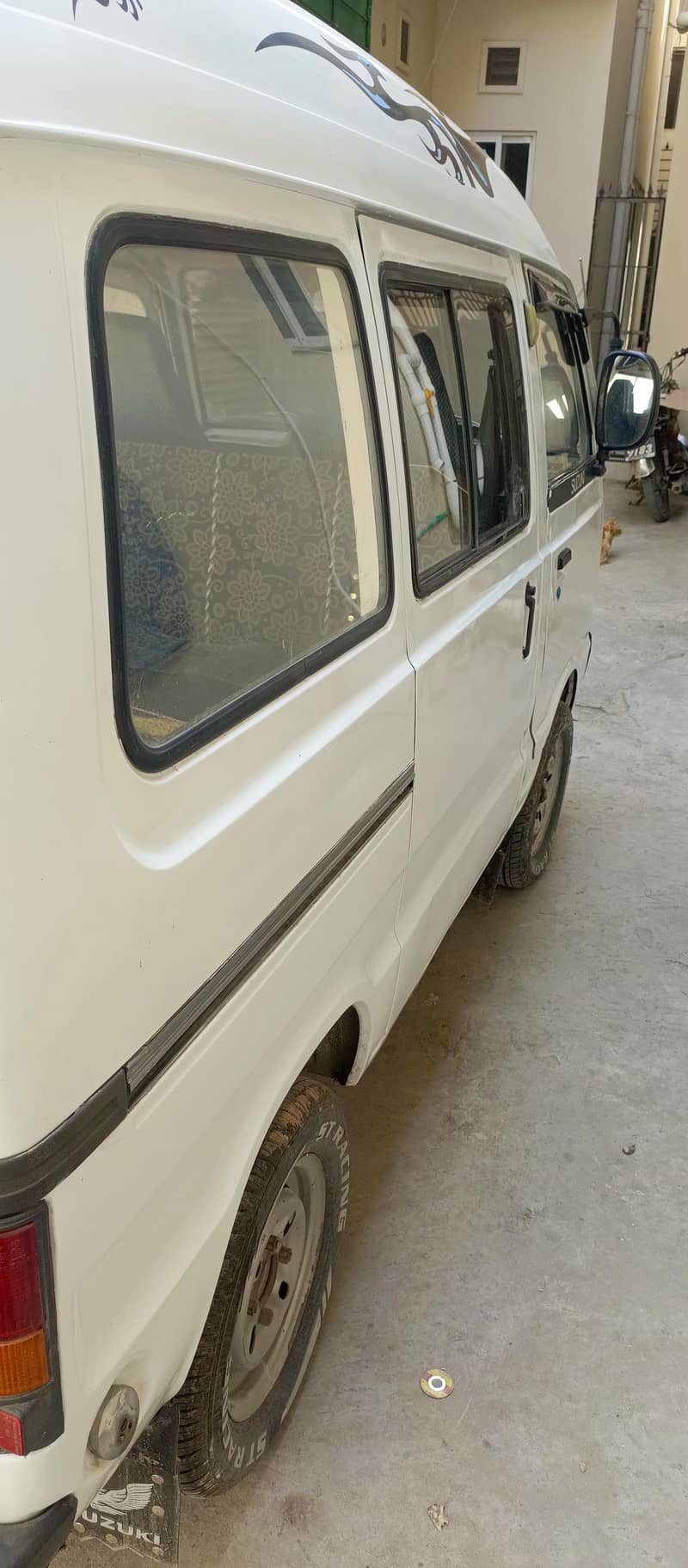 Suzuki Bolan 2009 5