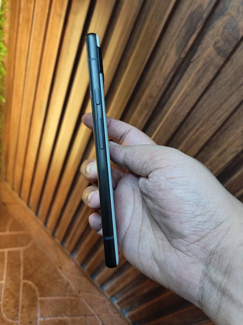 Google Pixel 6a 3