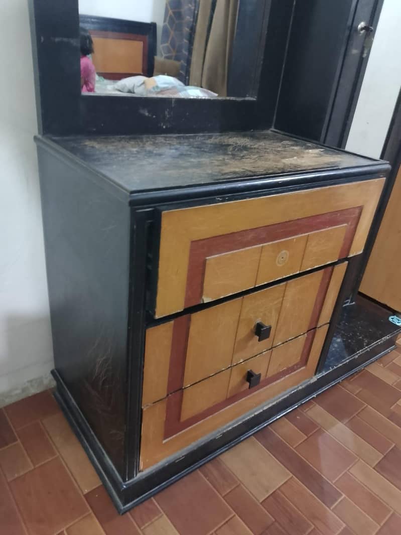 dressing table 1