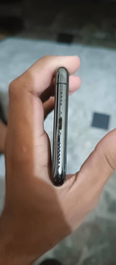 I phone 11 pro max Factory unlock