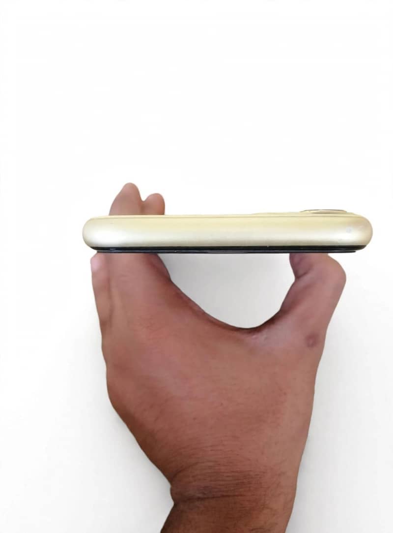Apple iPhone 11 2