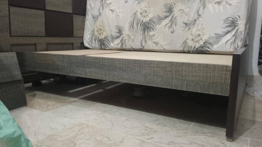 king bed 0
