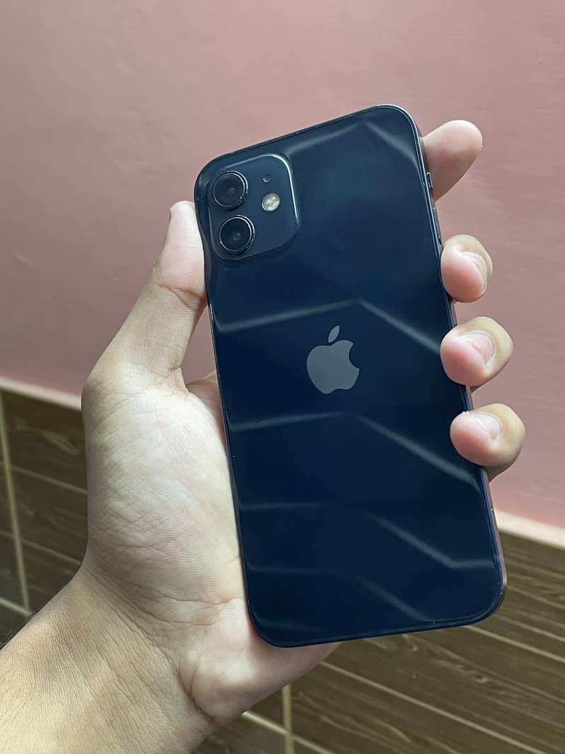 Apple iPhone 12 12