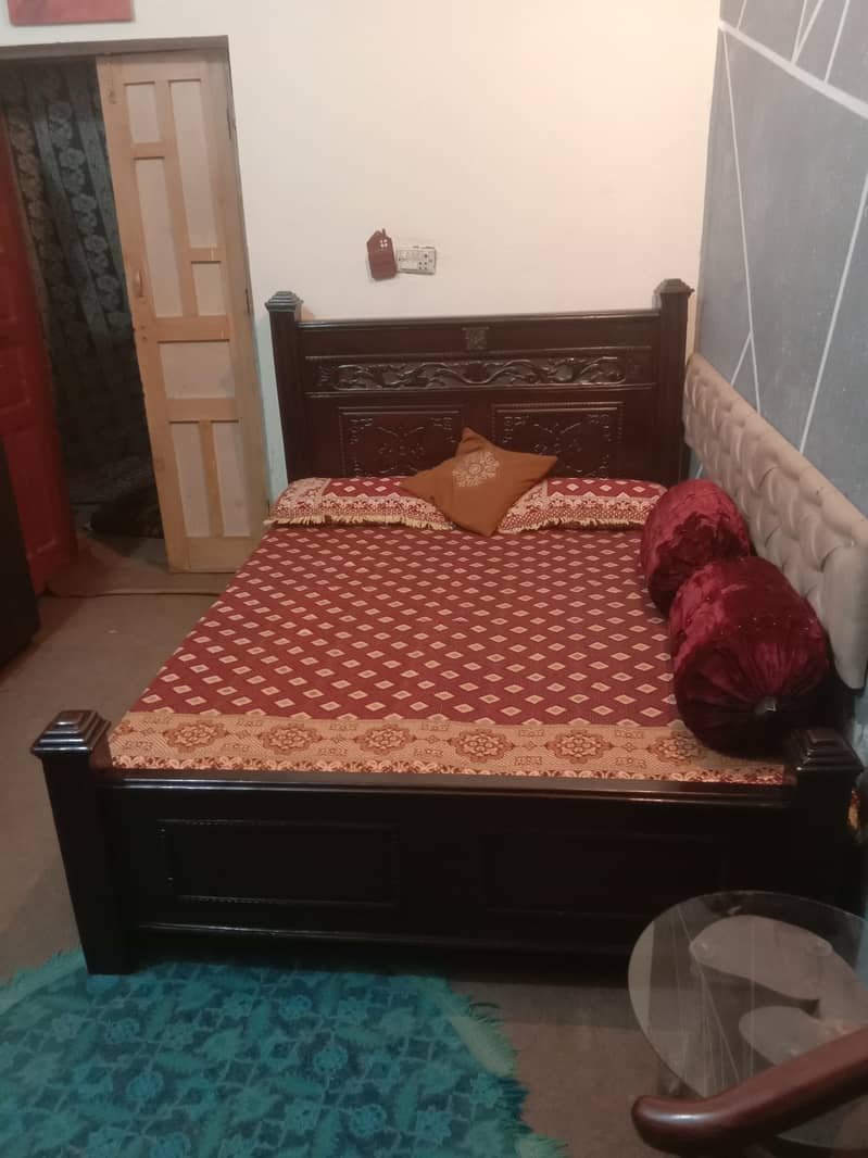 Double bed with metres 1