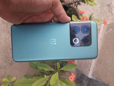 OnePlus 10 Pro 5g 12gb ram 256gb gaming device in Mint condition 10/10