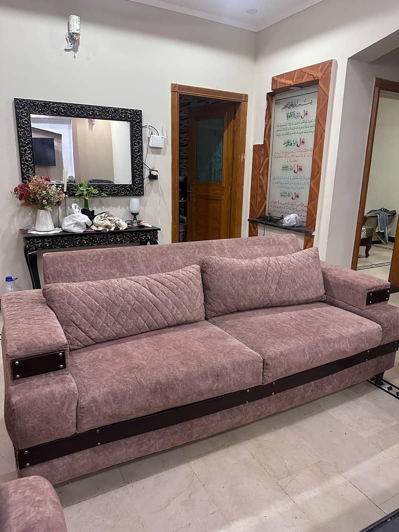 5 seater Sofa Set 0