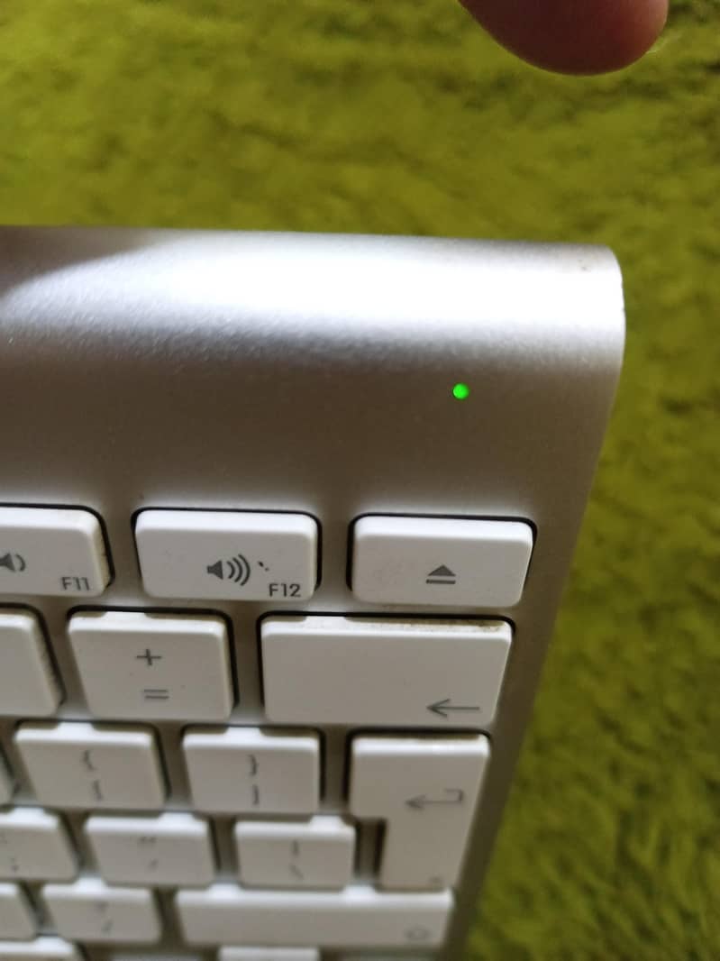 Orignal Apple Bluetooth Wireless Keyboard 8