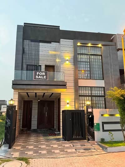 5 mrla house Available For Sale