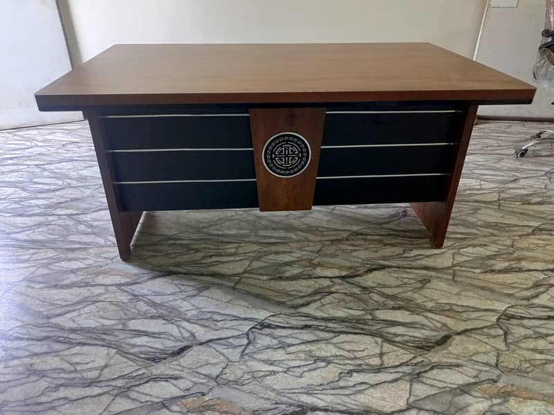 Office table 0