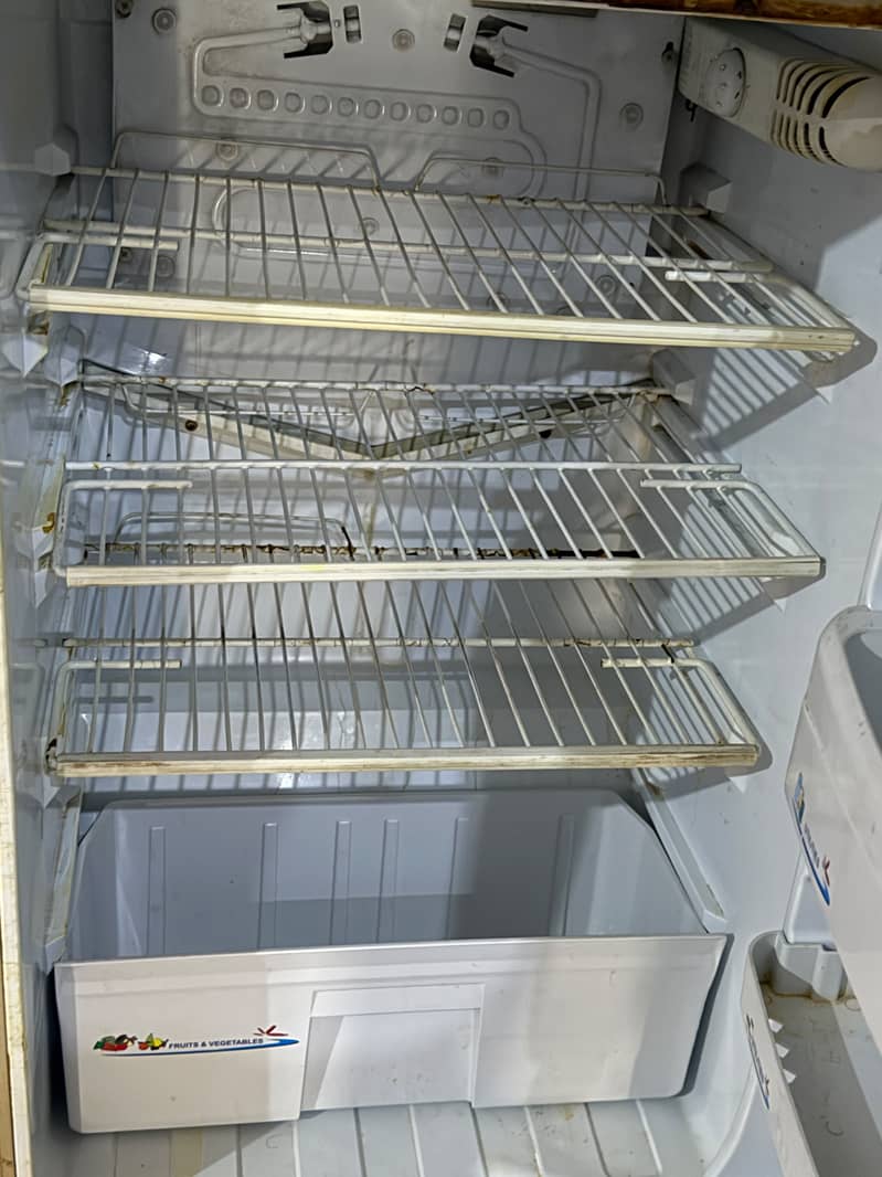 PAL refrigerator 2