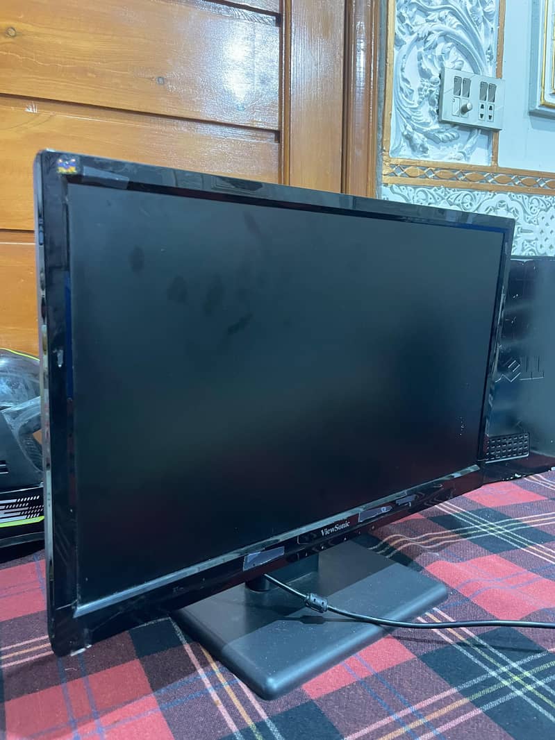 dell CPU and 42inch Screen 3