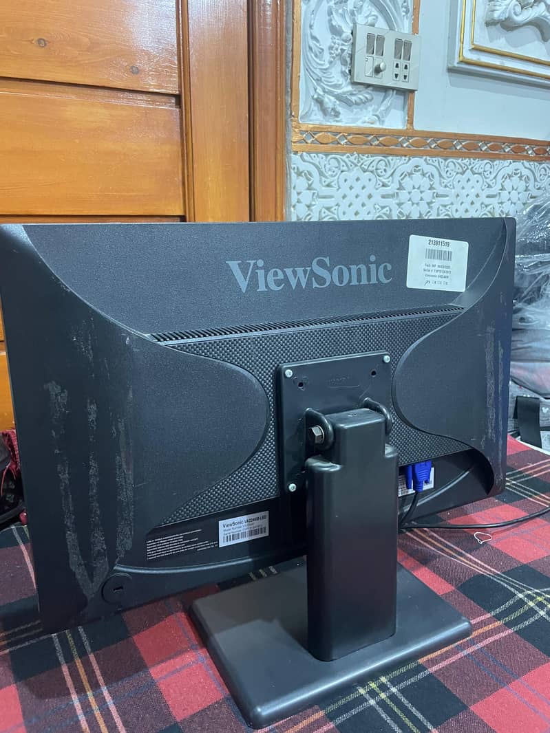 dell CPU and 42inch Screen 4