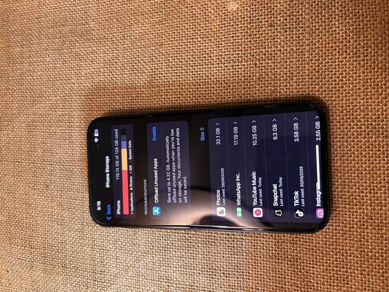 Apple iPhone 14 9