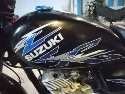 Suzuki GS 150CC SE