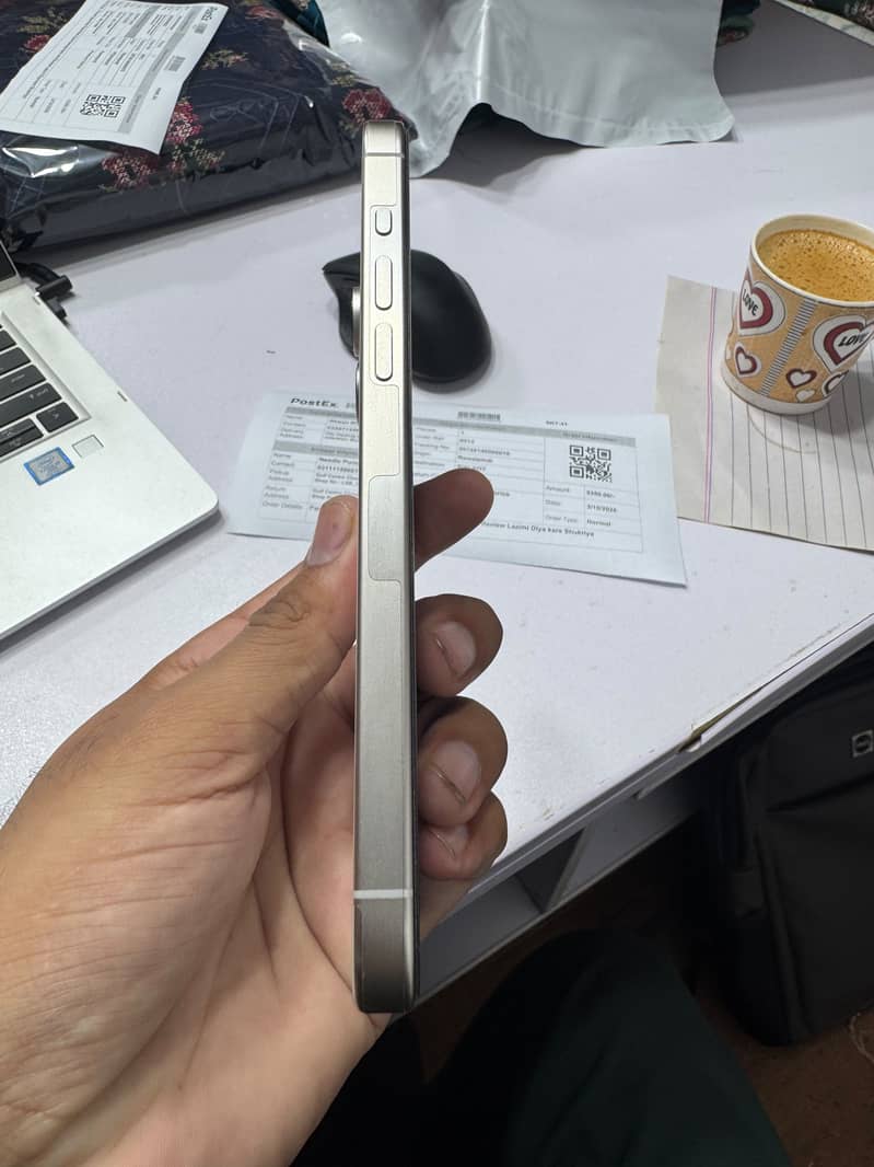 Apple iPhone 15 Pro Max 5