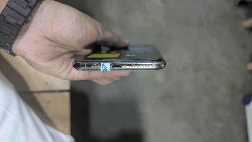 Apple iPhone XS Max 2