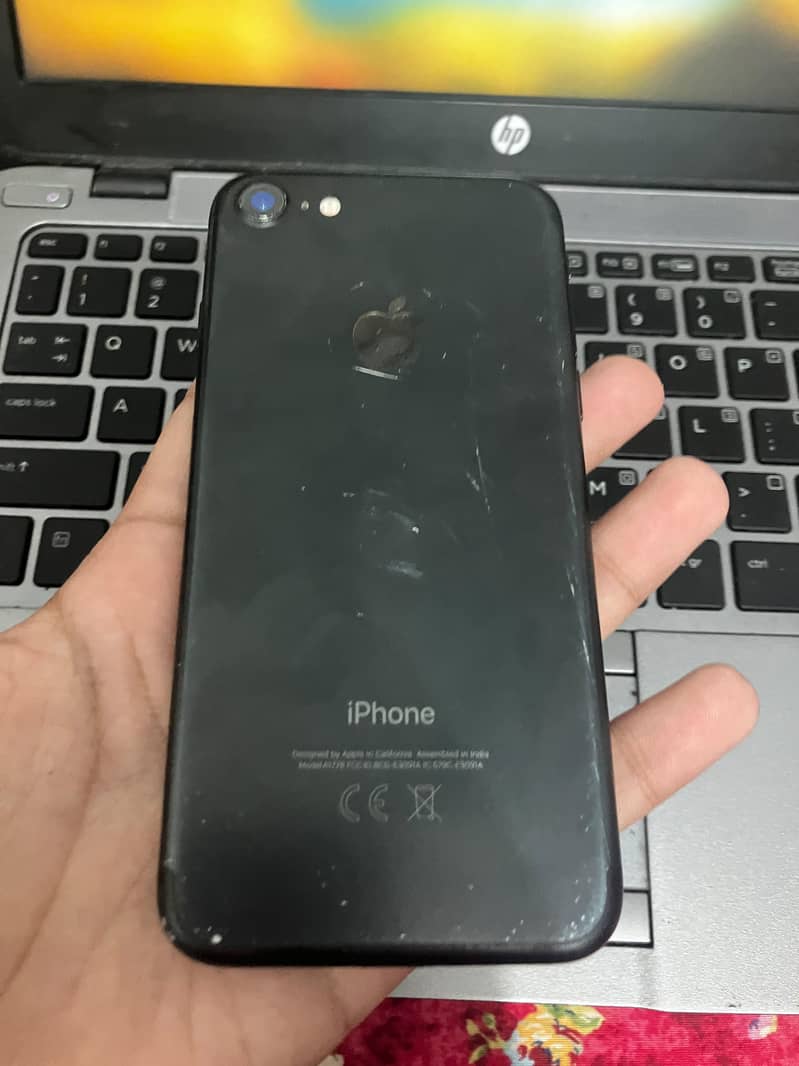 Apple iPhone 7 1