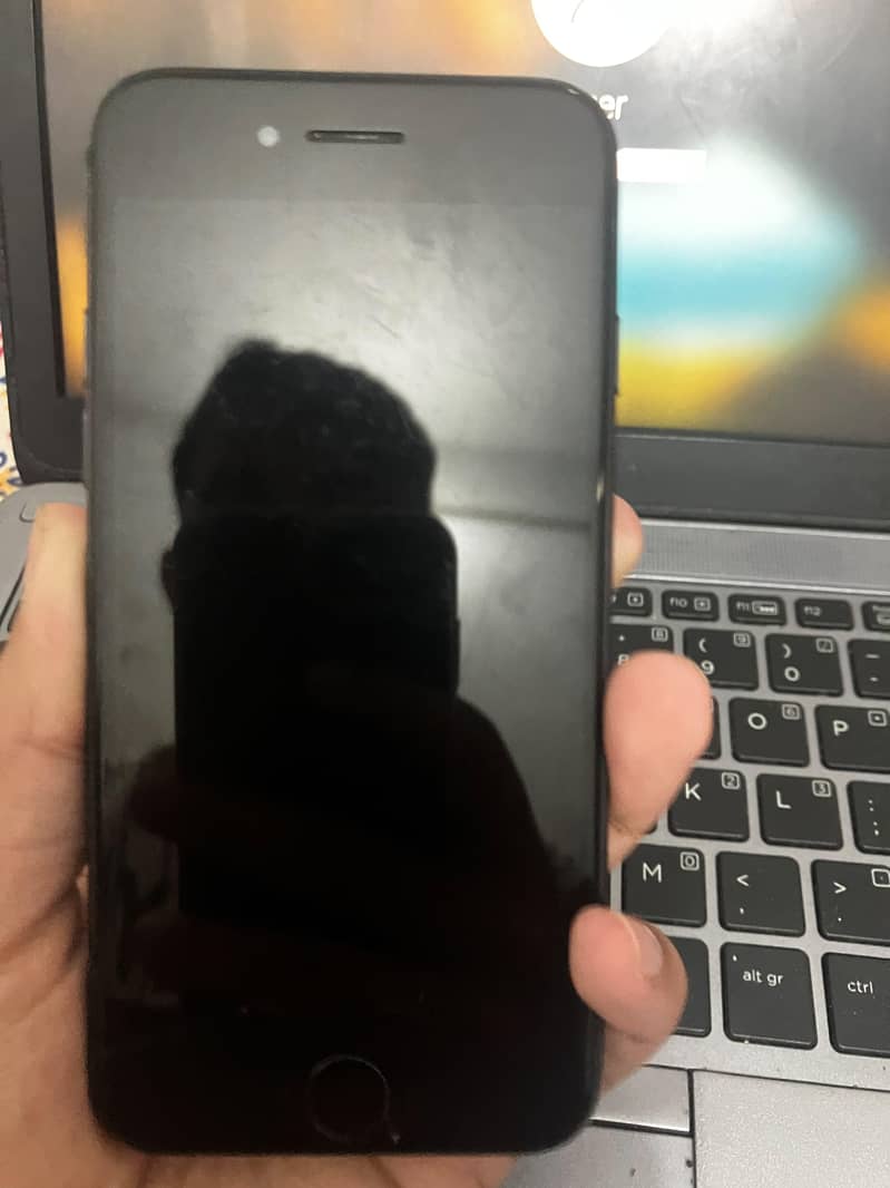 Apple iPhone 7 4