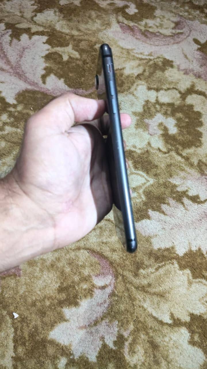 Apple iPhone 8 Plus pta approved 2