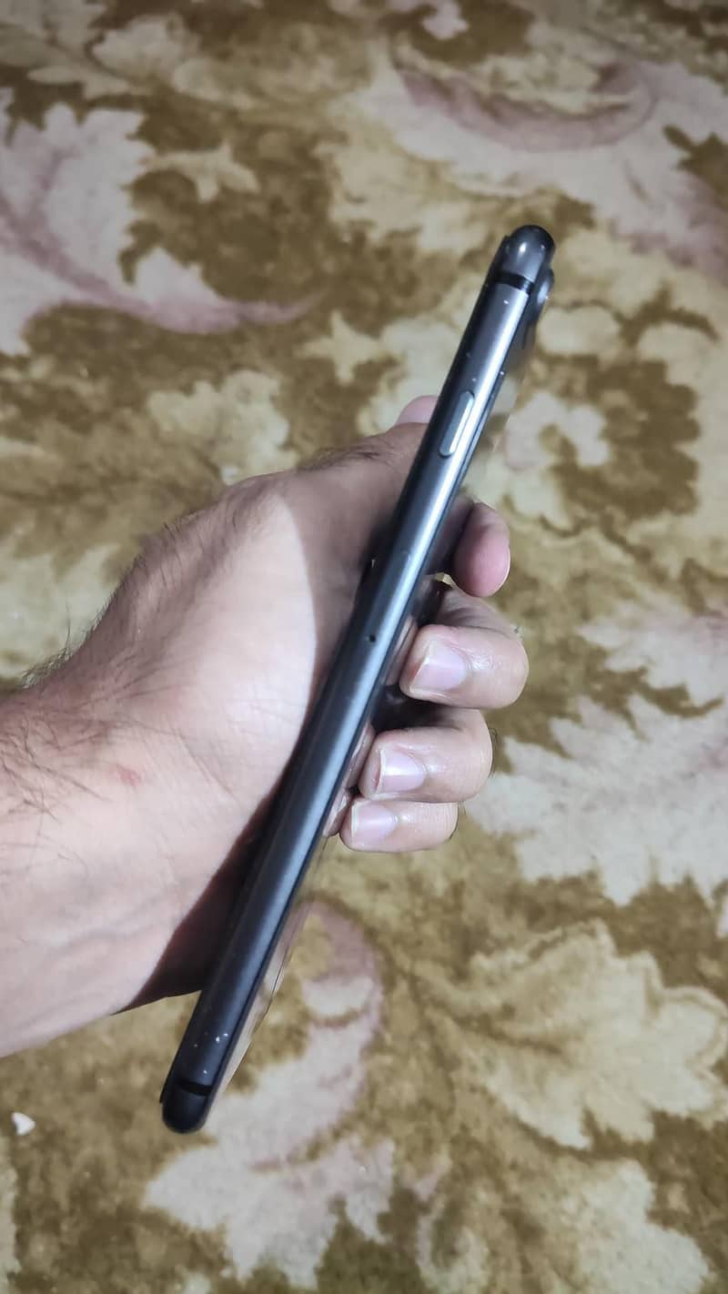Apple iPhone 8 Plus pta approved 3