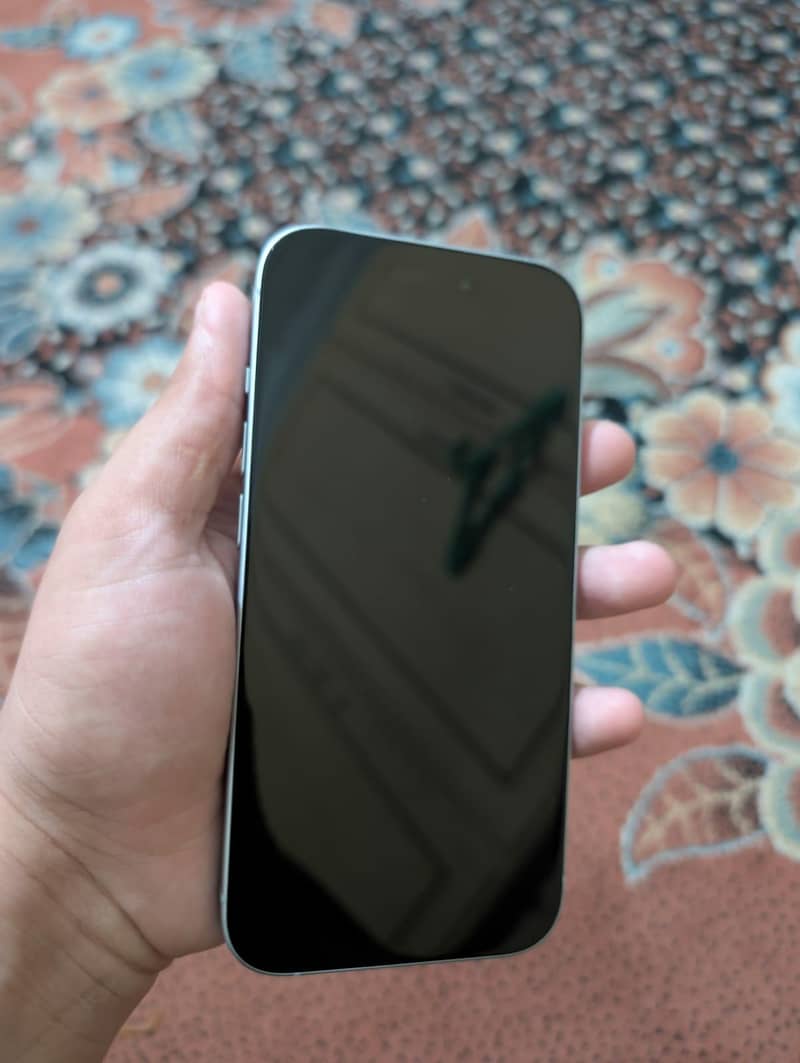 Apple iPhone 15 0