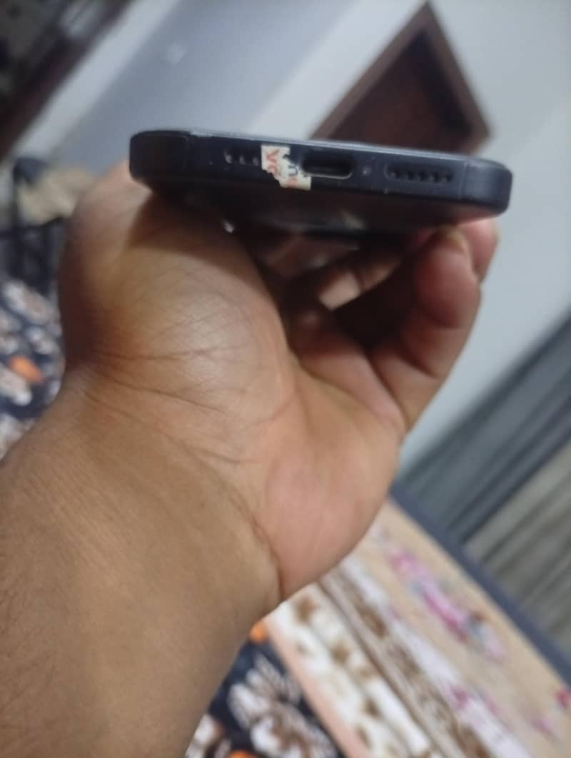 Apple iPhone 15 2