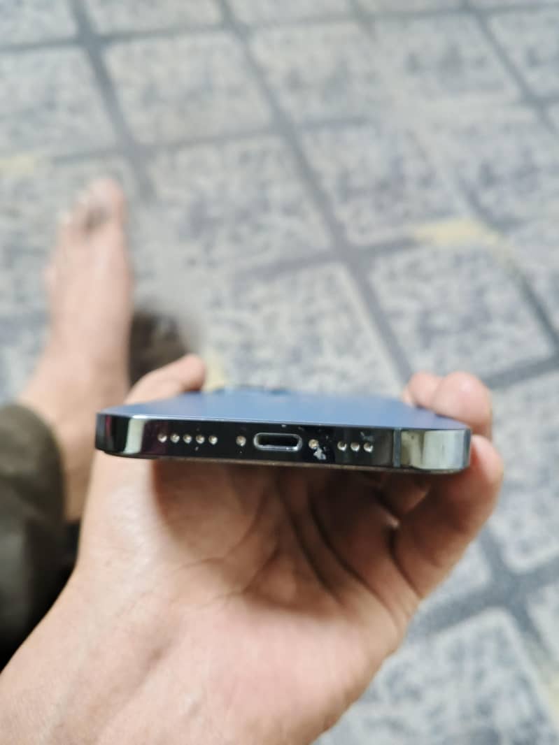 Apple iPhone 12 Pro 1
