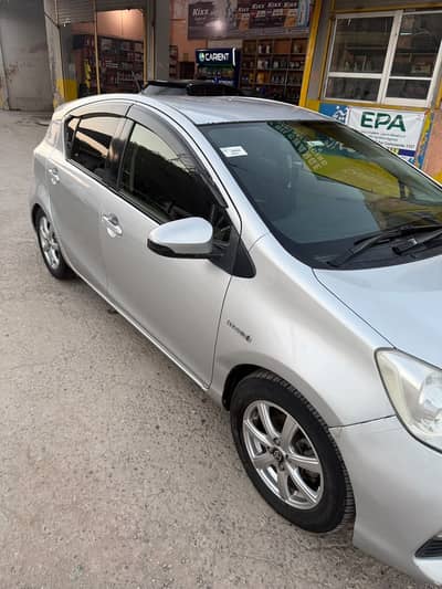 Toyota Aqua 2013