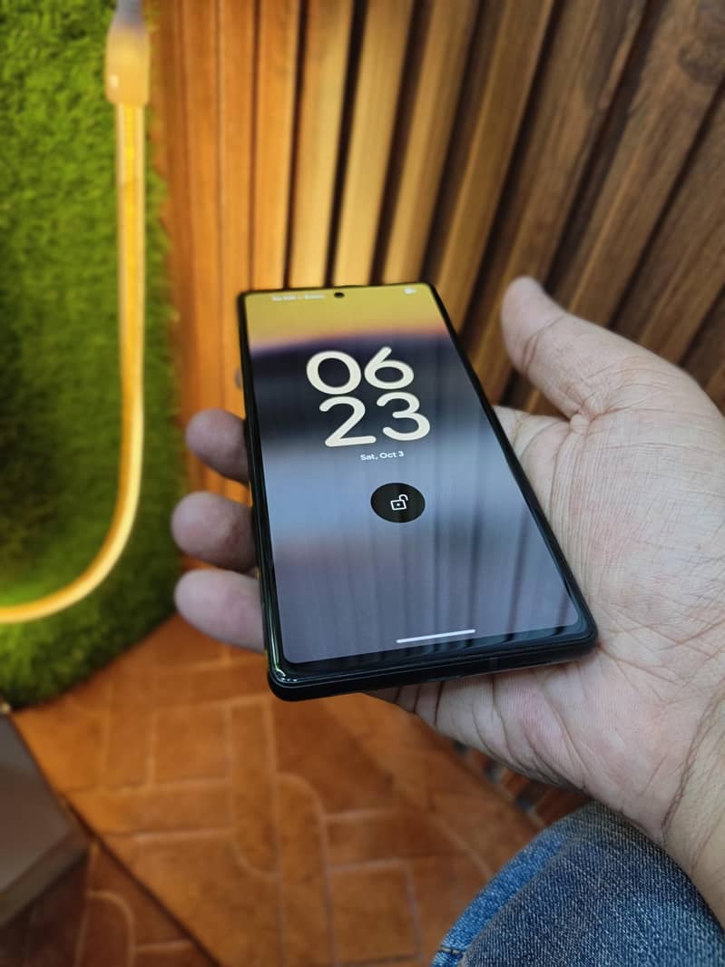 Google Pixel 6a 1
