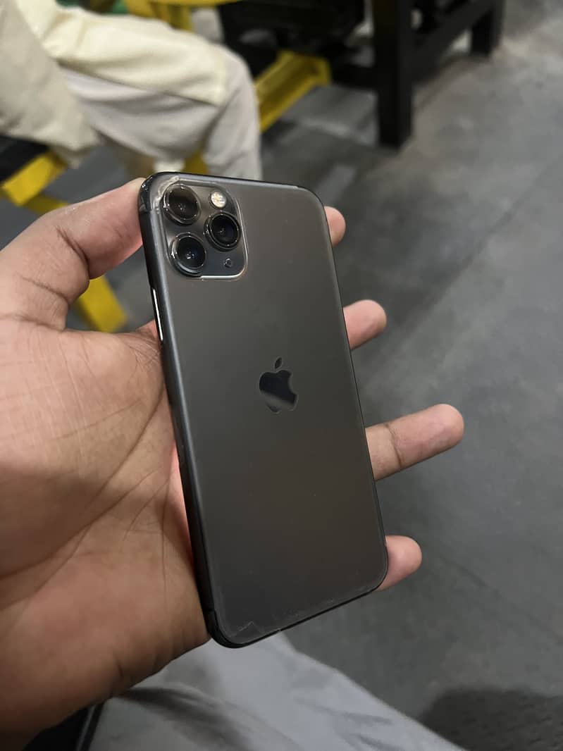 Apple iPhone 11 Pro JV 0